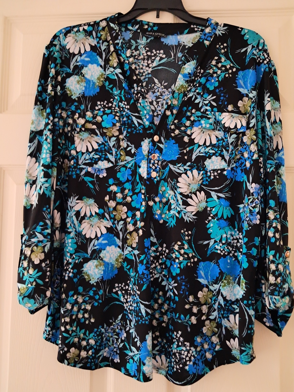 Ava & Grace Black Floral V-Neck Tunic with Blue and White Blooms